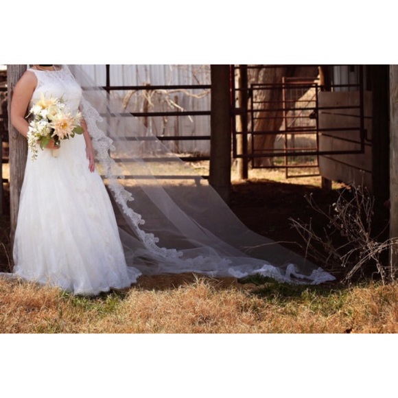 Melissa Sweet Wedding Dress - Picture 4 of 7